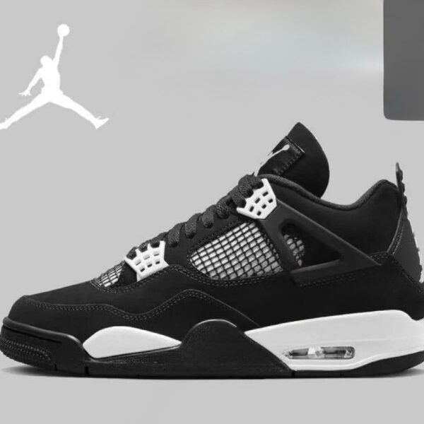 Jordan 4 Panda