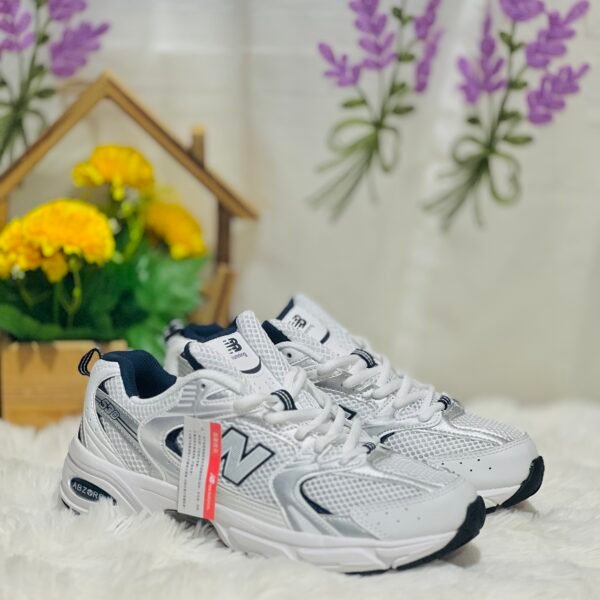 New Balance 530